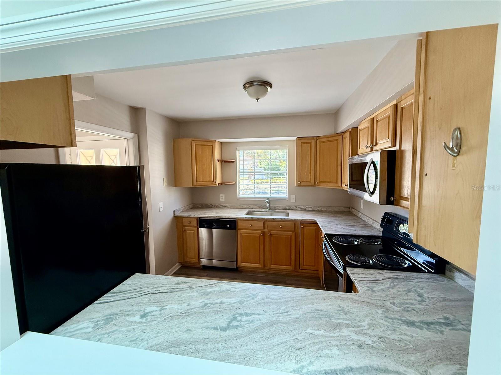 Image 12 of 28 For 2403 Aspinwall Street