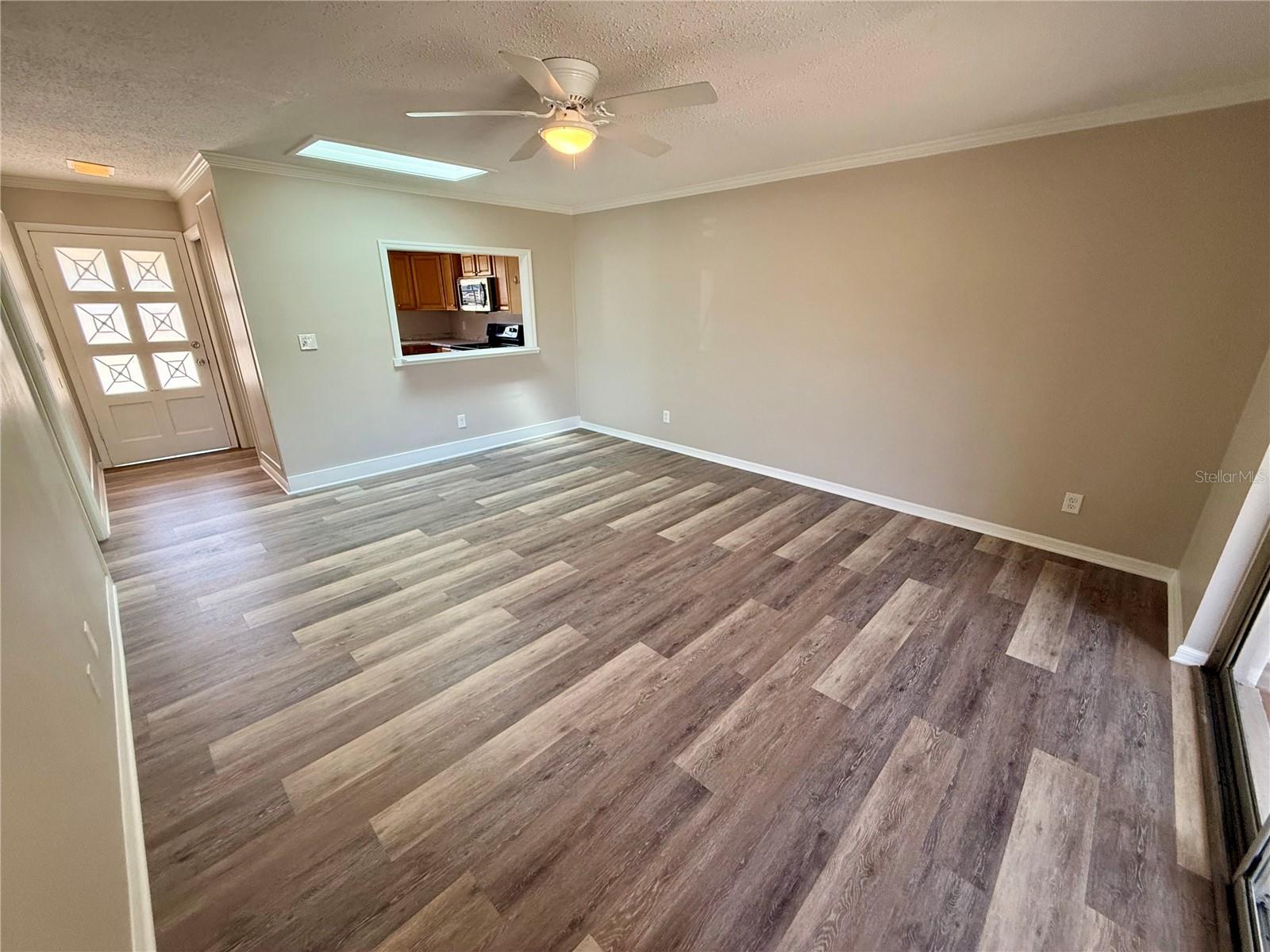 Image 6 of 28 For 2403 Aspinwall Street