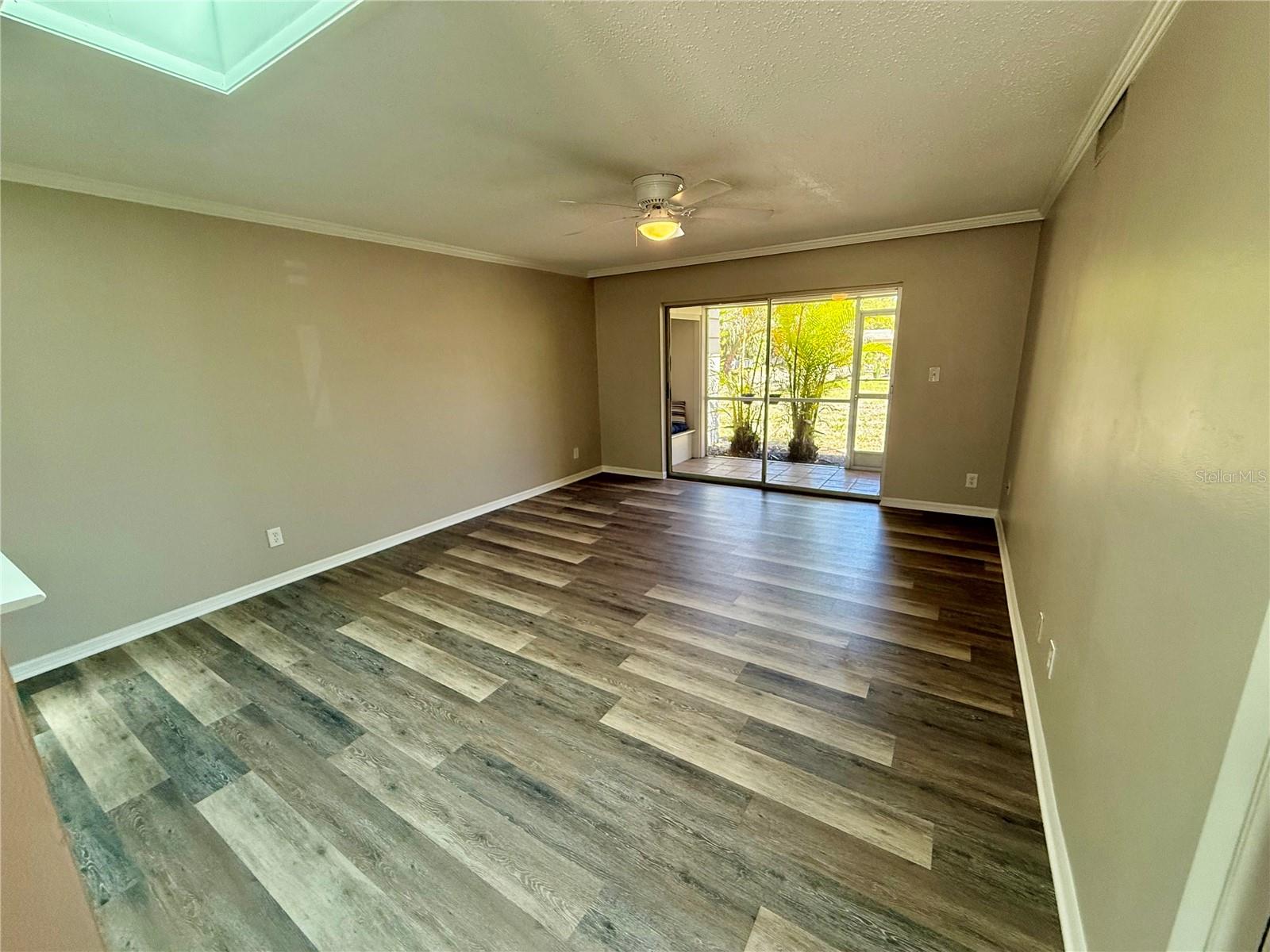 Image 7 of 28 For 2403 Aspinwall Street