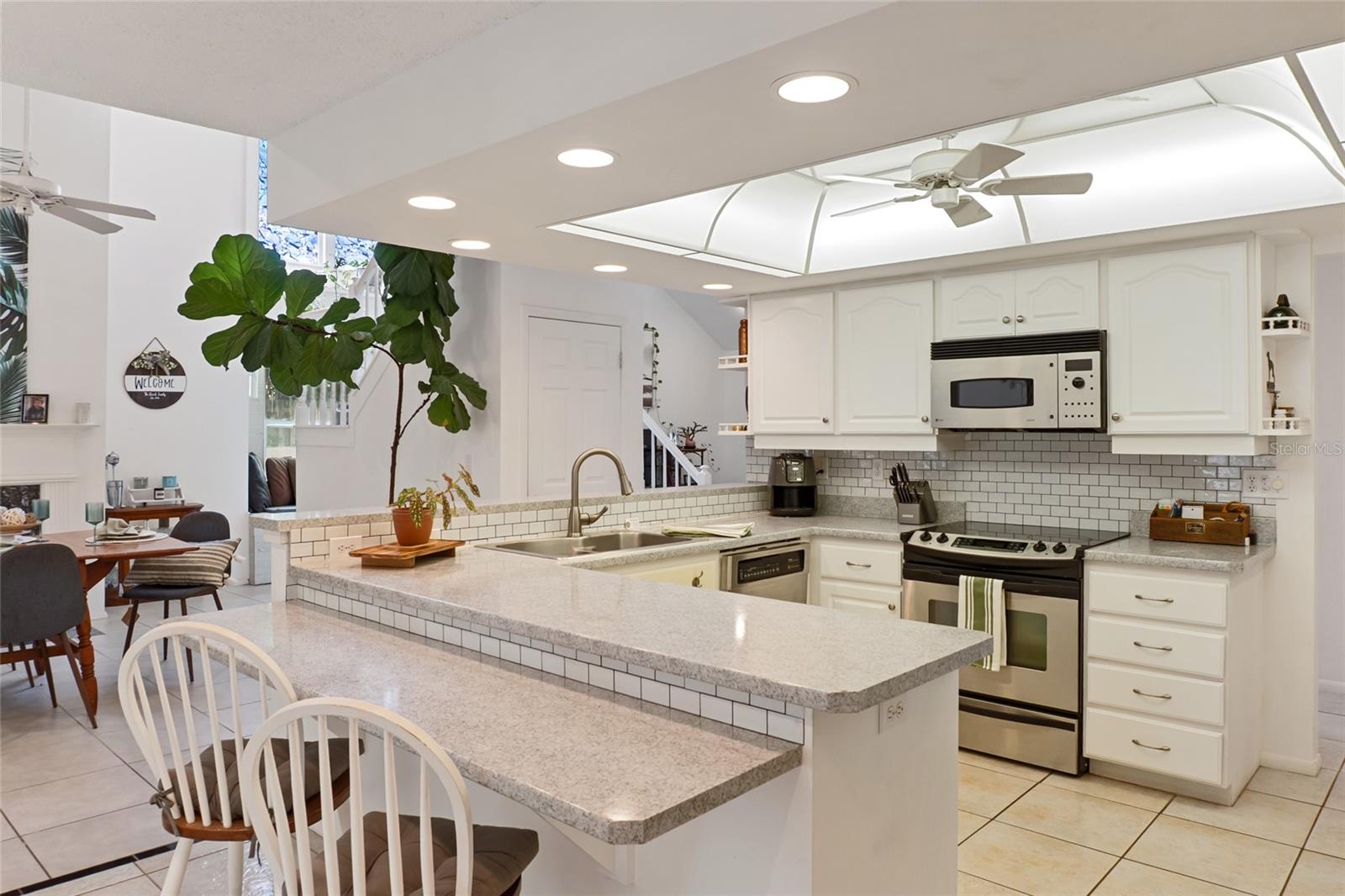 Image 19 of 54 For 7303 Manatee Street