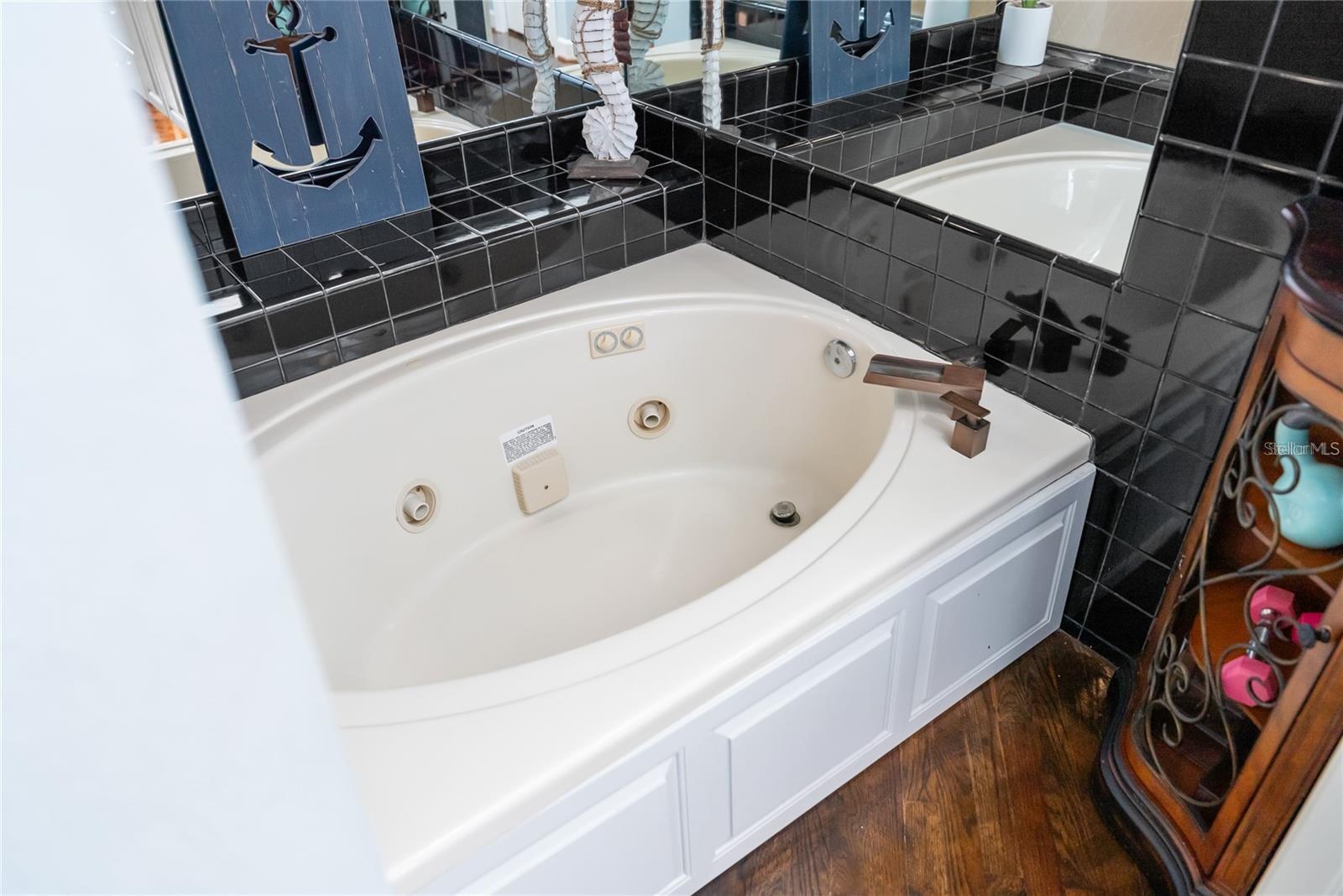 Image 32 of 74 For 861 Nectar Road