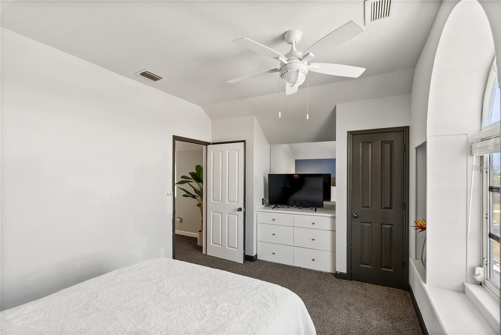 Image 41 of 74 For 861 Nectar Road