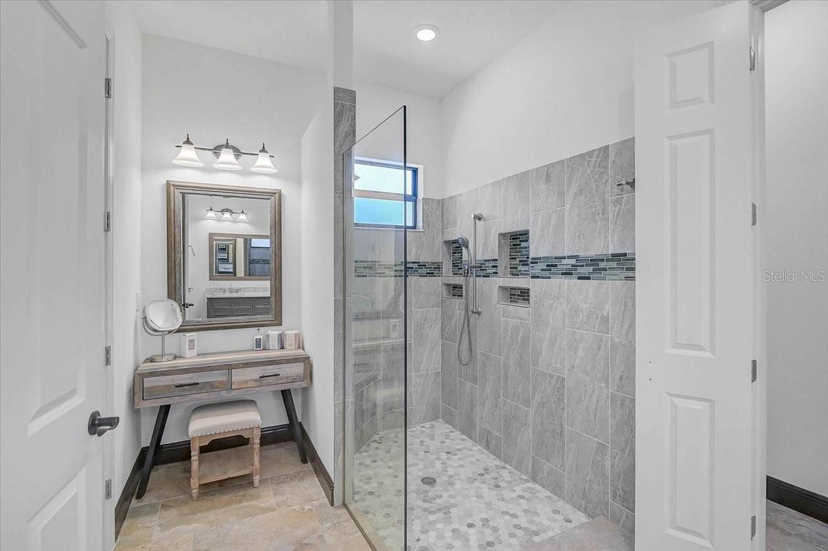 Image 23 of 44 For 113 Burney Road