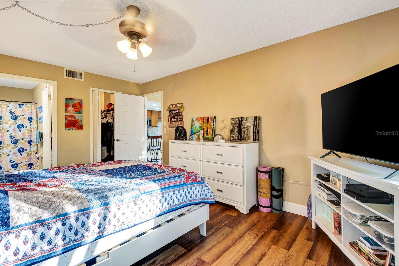 Image 22 of 45 For 2721 72nd Street Court W