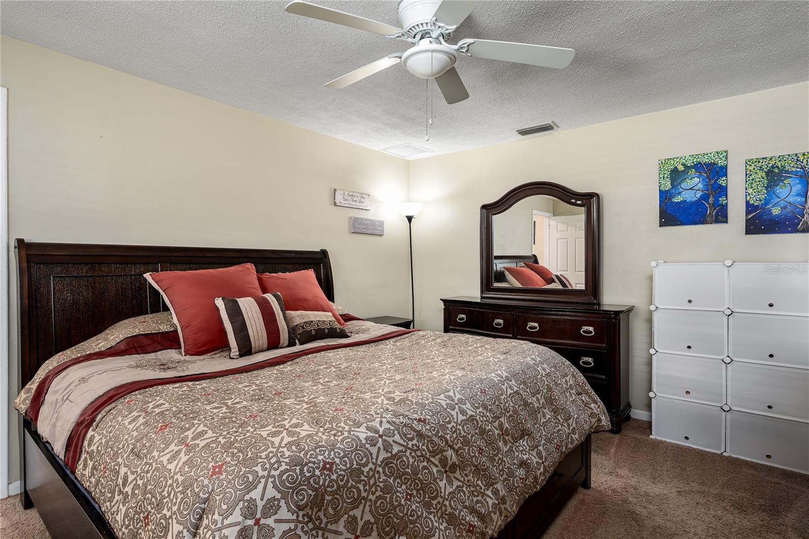 Image 10 of 33 For 6232 33rd Avenue N