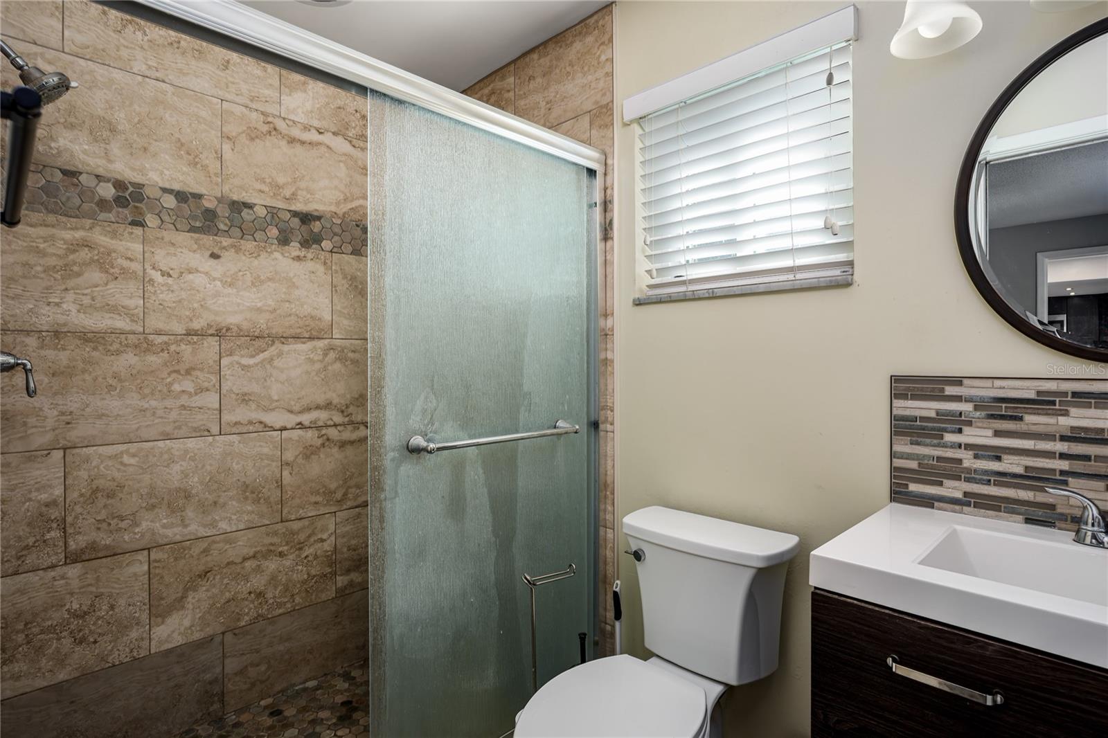 Image 12 of 33 For 6232 33rd Avenue N