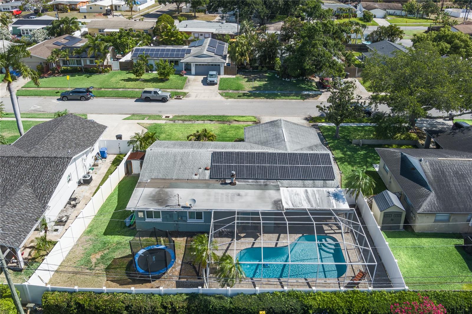 Image 2 of 33 For 6232 33rd Avenue N