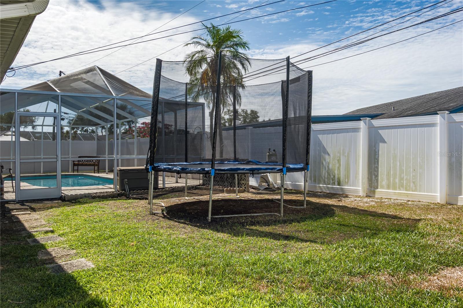 Image 30 of 33 For 6232 33rd Avenue N