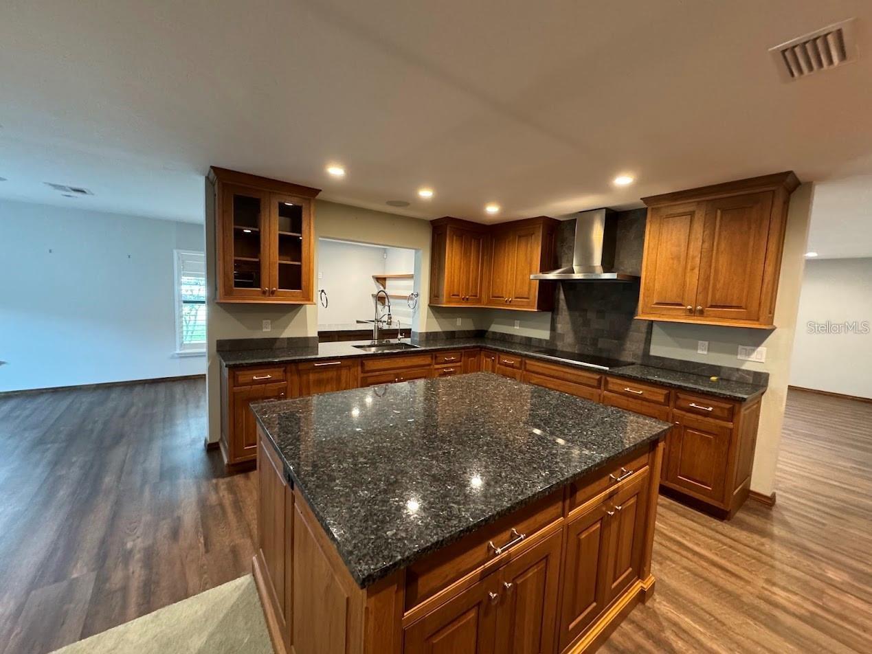 Image 13 of 57 For 5033 Vivienda Way 19