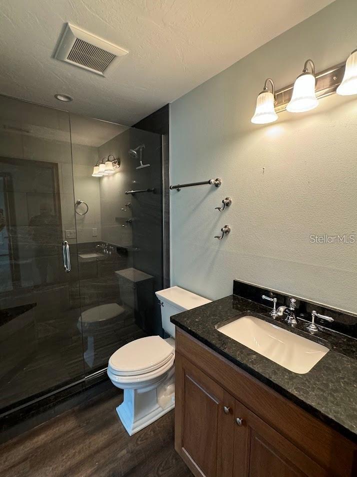 Image 26 of 57 For 5033 Vivienda Way 19