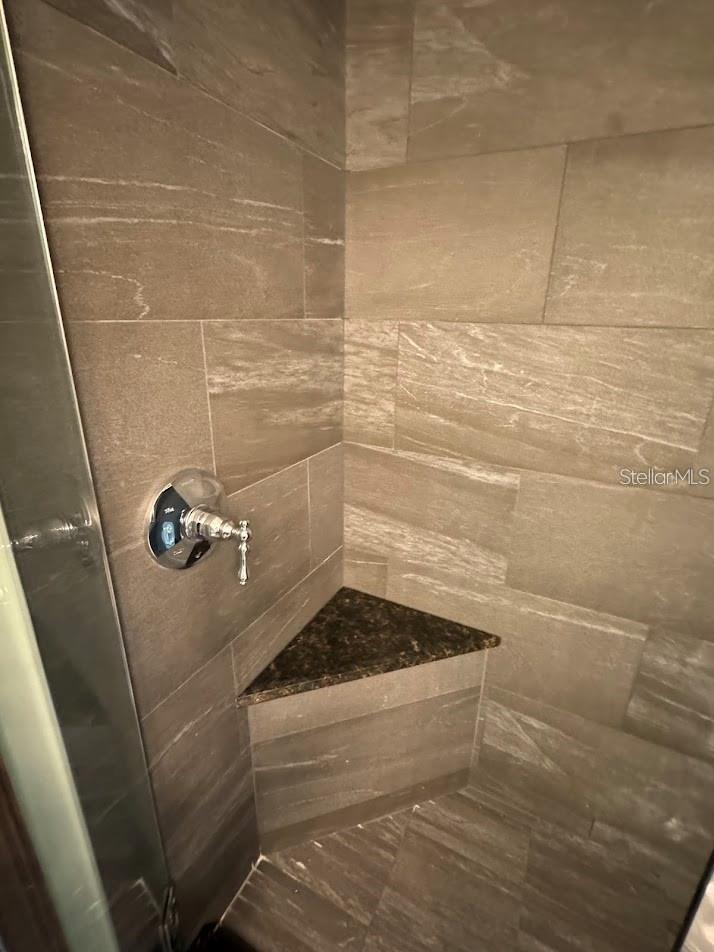 Image 27 of 57 For 5033 Vivienda Way 19