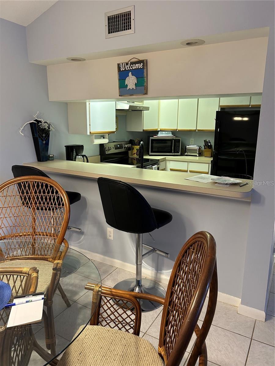 Image 2 of 15 For 744 White Pine Tree Road 207