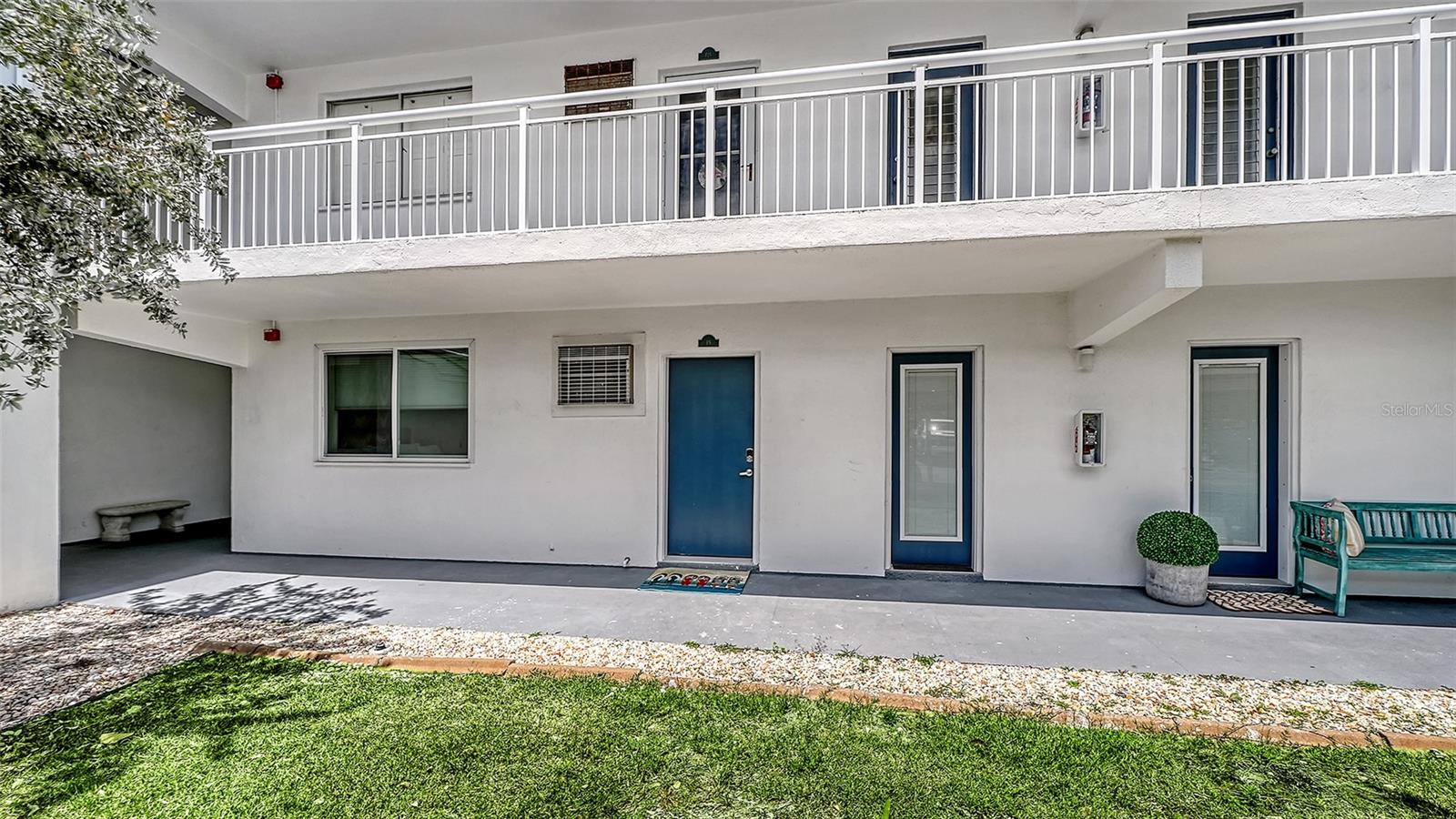 Image 26 of 46 For 771 John Ringling Boulevard 5