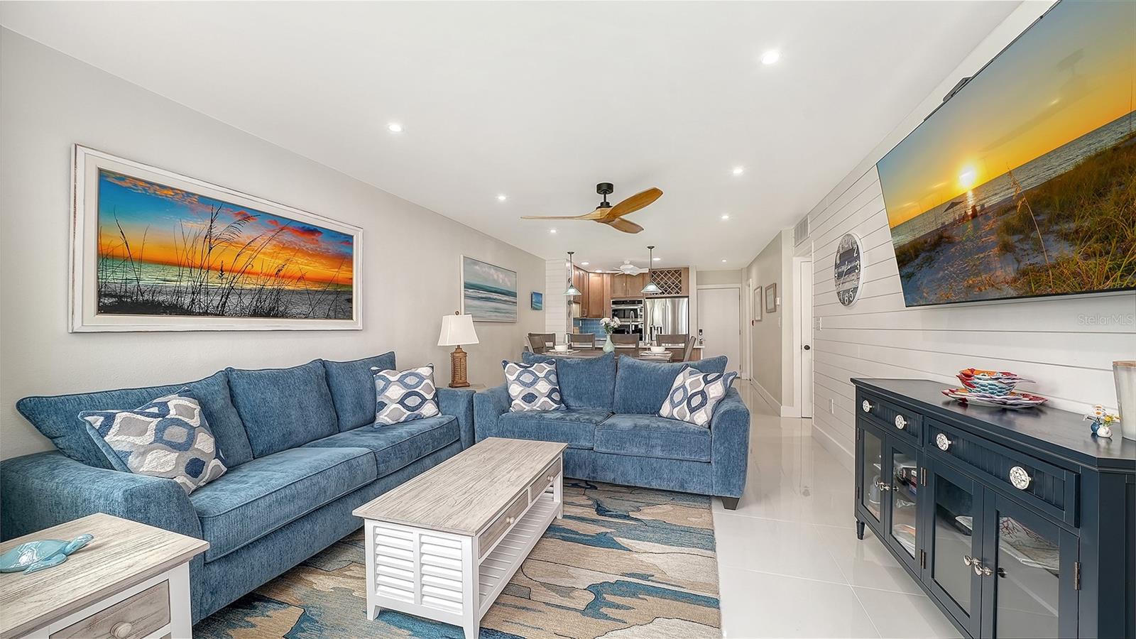 Image 5 of 46 For 771 John Ringling Boulevard 5