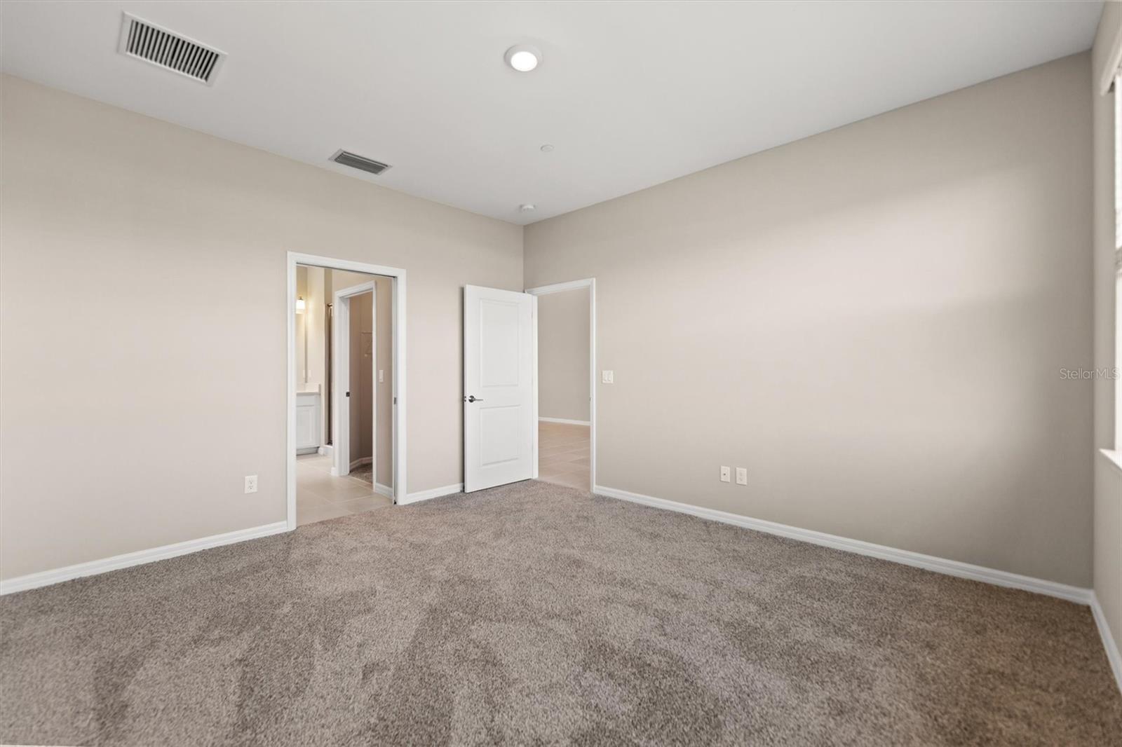 Image 26 of 42 For 23343 Collina Way 204