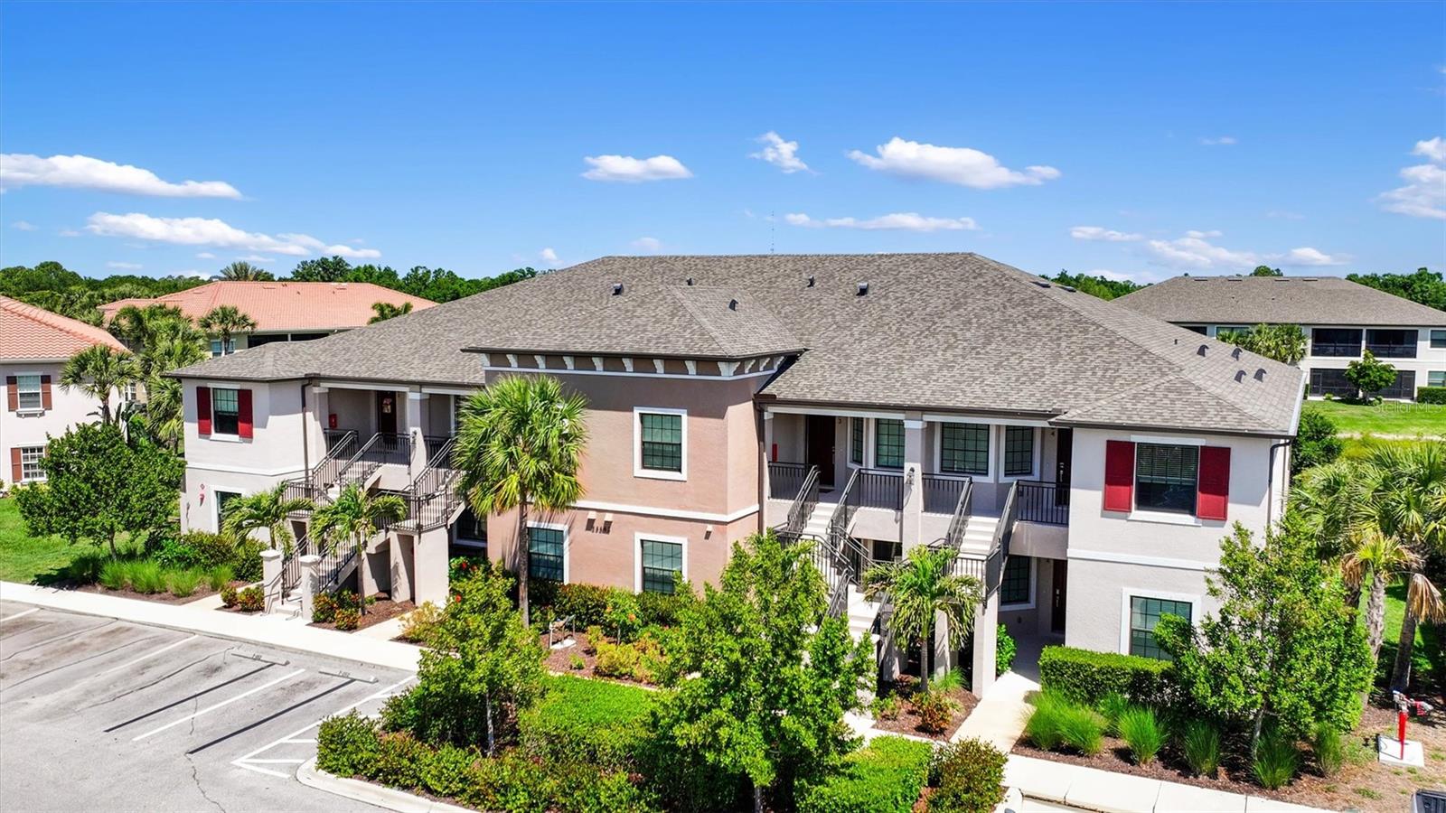Image 33 of 42 For 23343 Collina Way 204