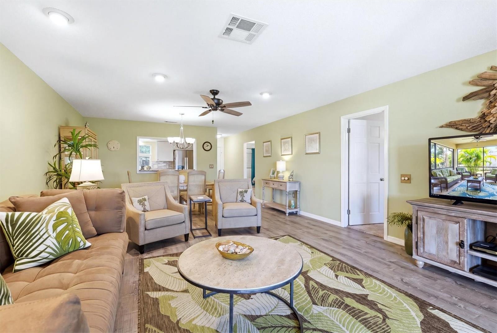 Image 8 of 36 For 7003 10th Avenue W