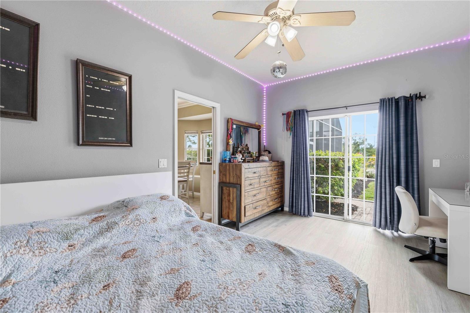 Image 28 of 47 For 3104 43rd Street W