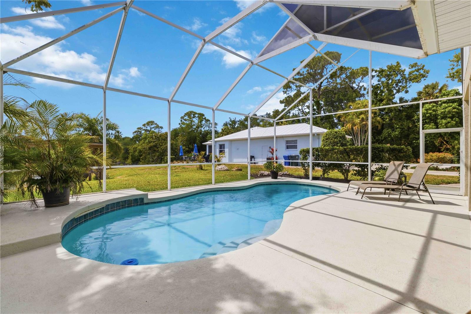 Image 37 of 47 For 3104 43rd Street W