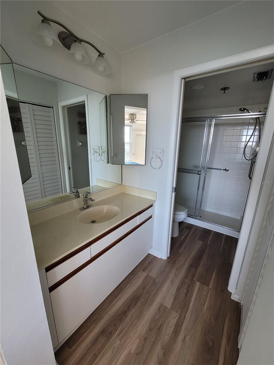 Image 16 of 37 For 4460 Fairways Boulevard 606