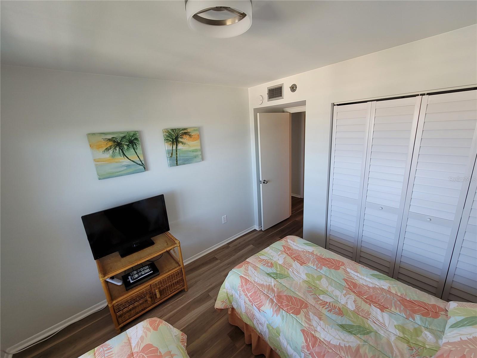 Image 20 of 37 For 4460 Fairways Boulevard 606