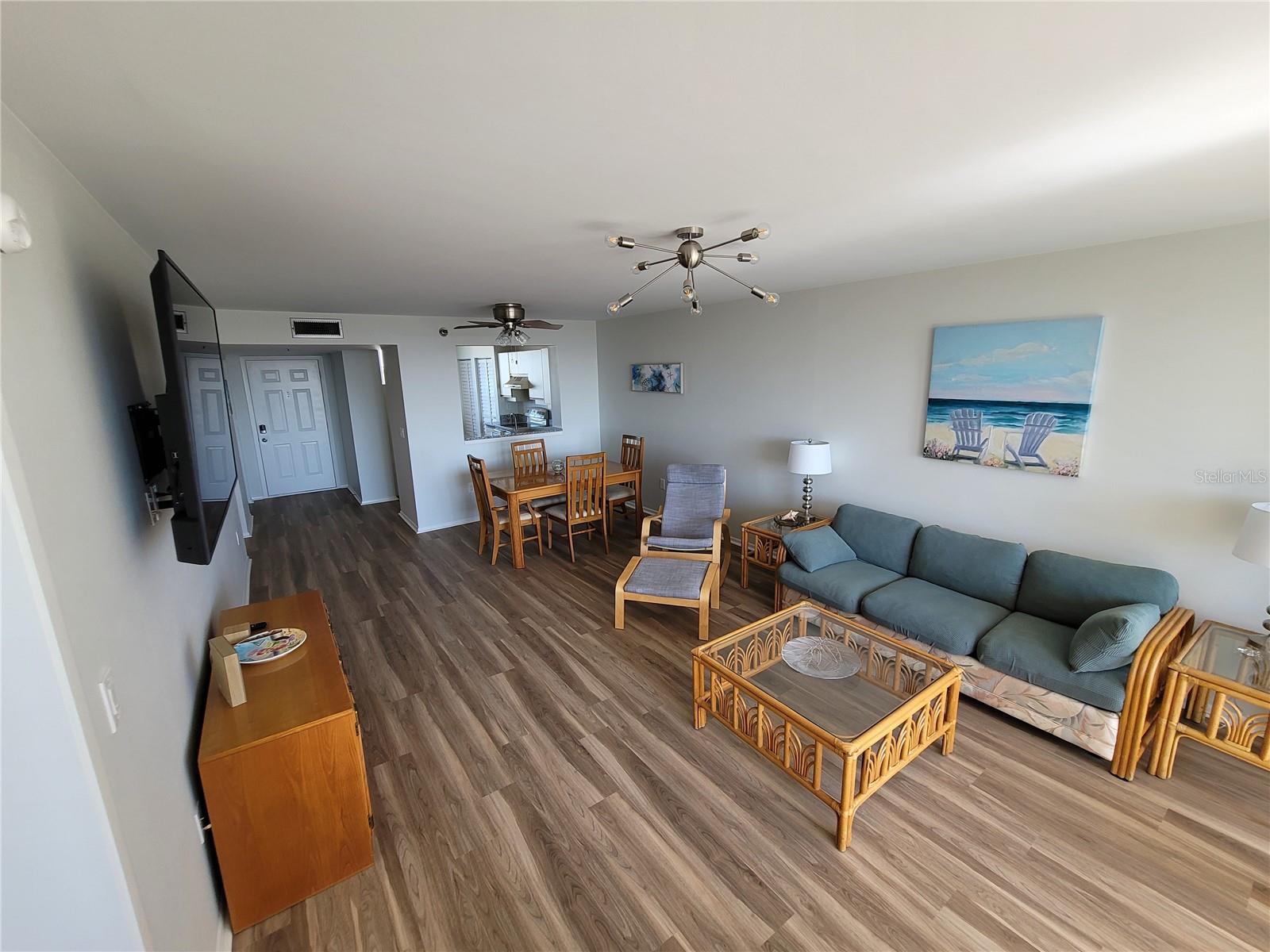 Image 5 of 37 For 4460 Fairways Boulevard 606