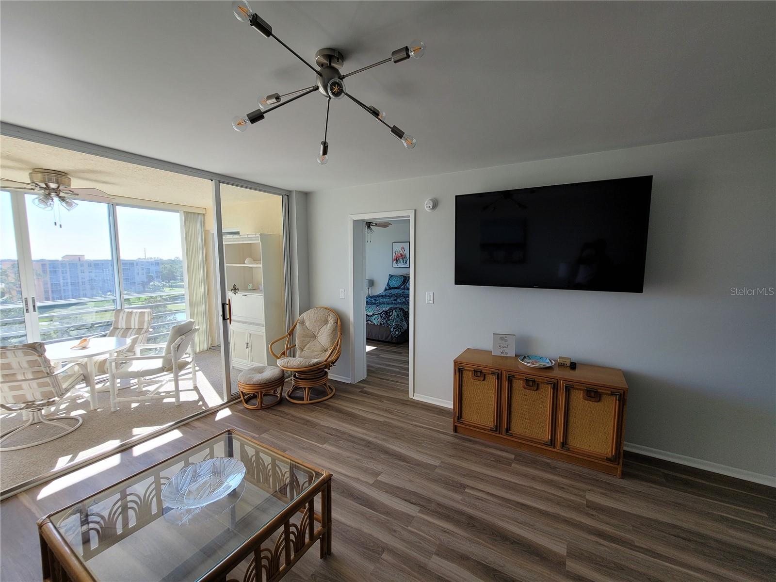 Image 8 of 37 For 4460 Fairways Boulevard 606