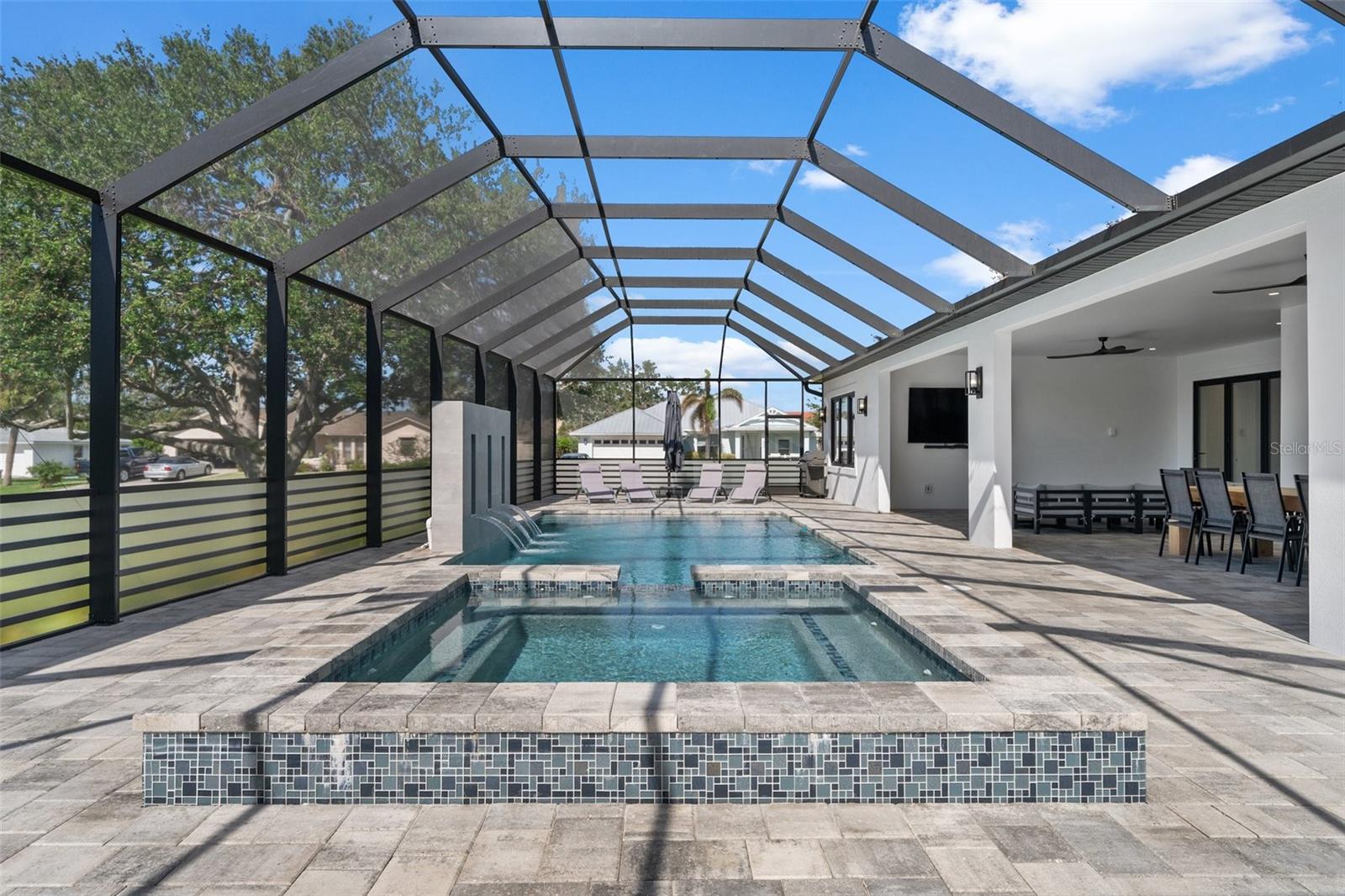 Image 27 of 69 For 507 Acacia Lane