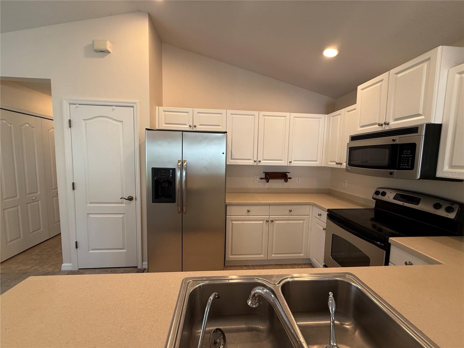 Image 5 of 23 For 4815 Charles Partin Drive