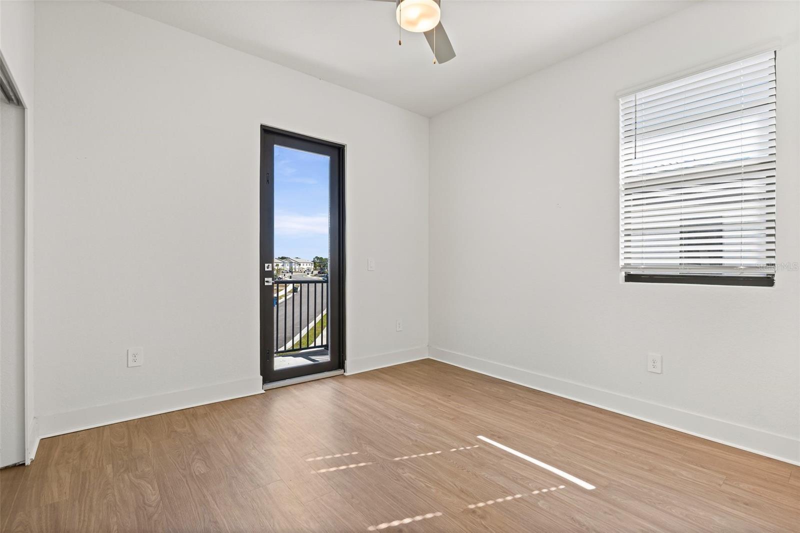 Image 26 of 43 For 8044 Gulfstream Court 14306