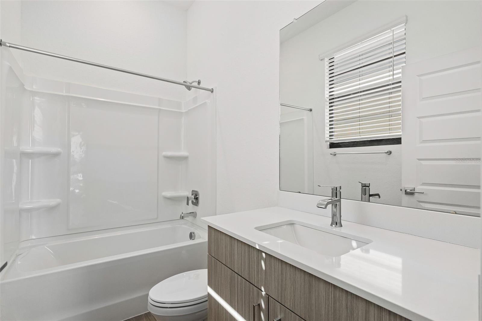 Image 28 of 43 For 8044 Gulfstream Court 14306