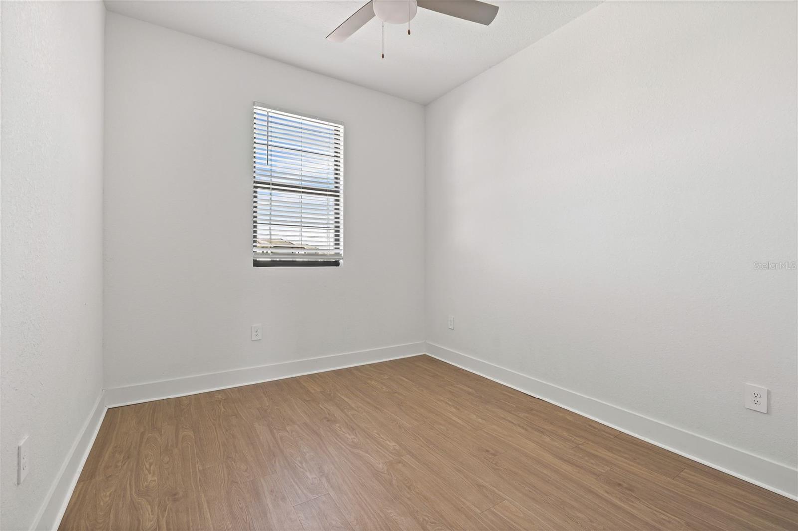 Image 30 of 43 For 8044 Gulfstream Court 14306