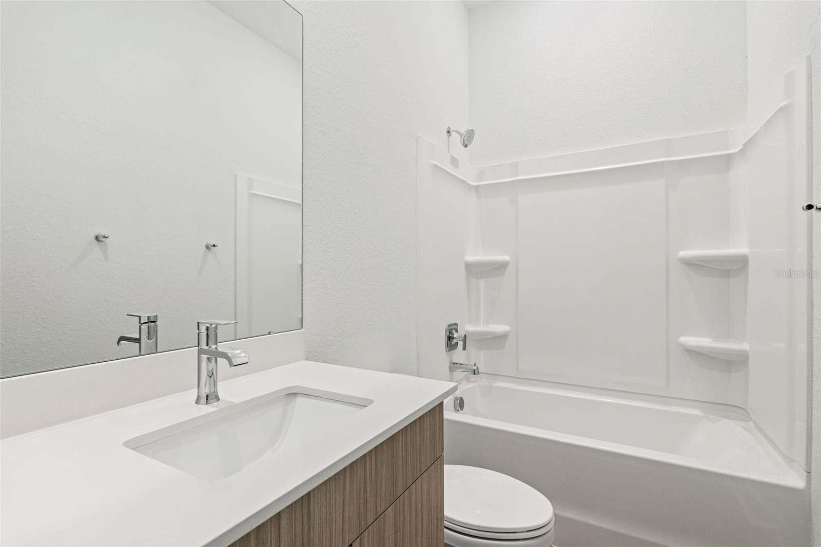 Image 34 of 43 For 8044 Gulfstream Court 14306