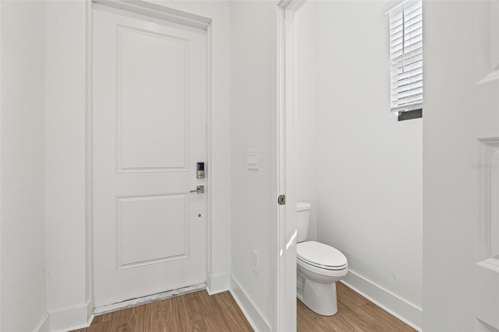 Image 8 of 43 For 8044 Gulfstream Court 14306