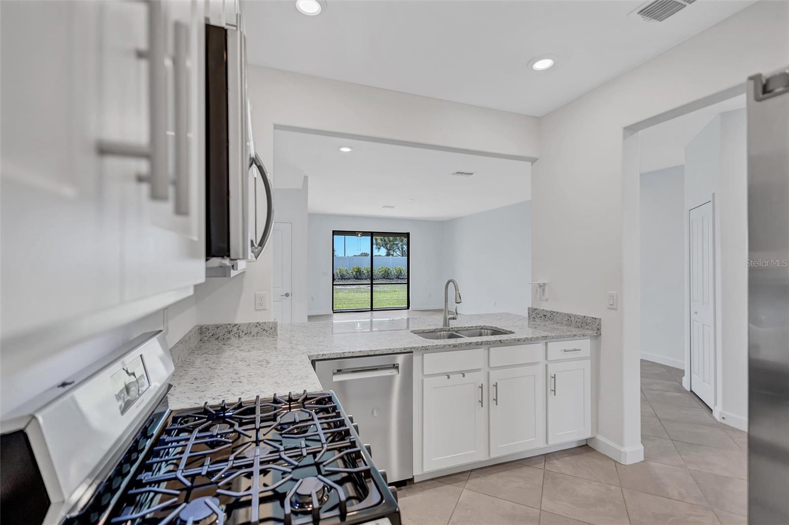 Image 21 of 72 For 15060 Lyla Terrace