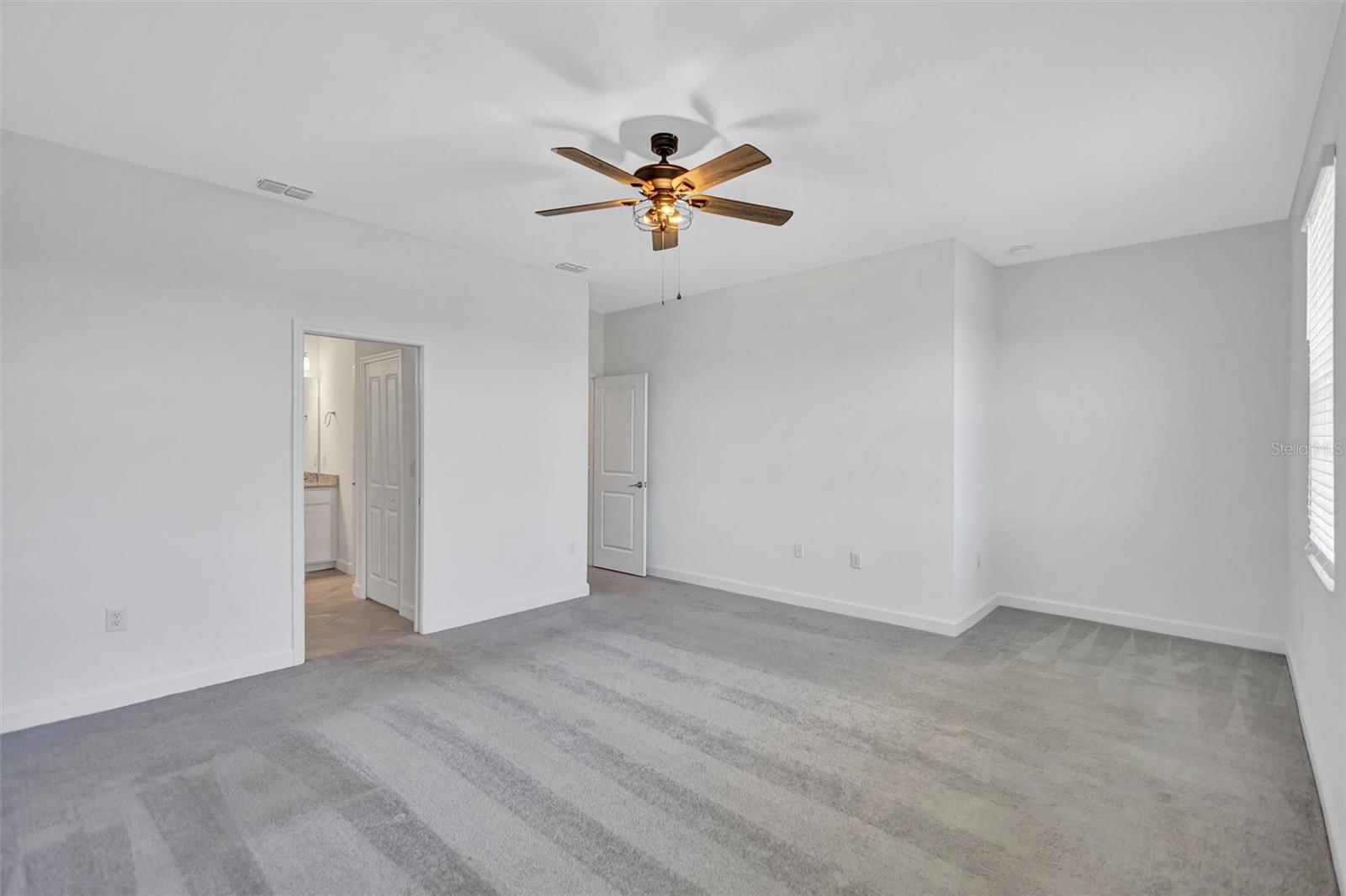 Image 34 of 72 For 15060 Lyla Terrace