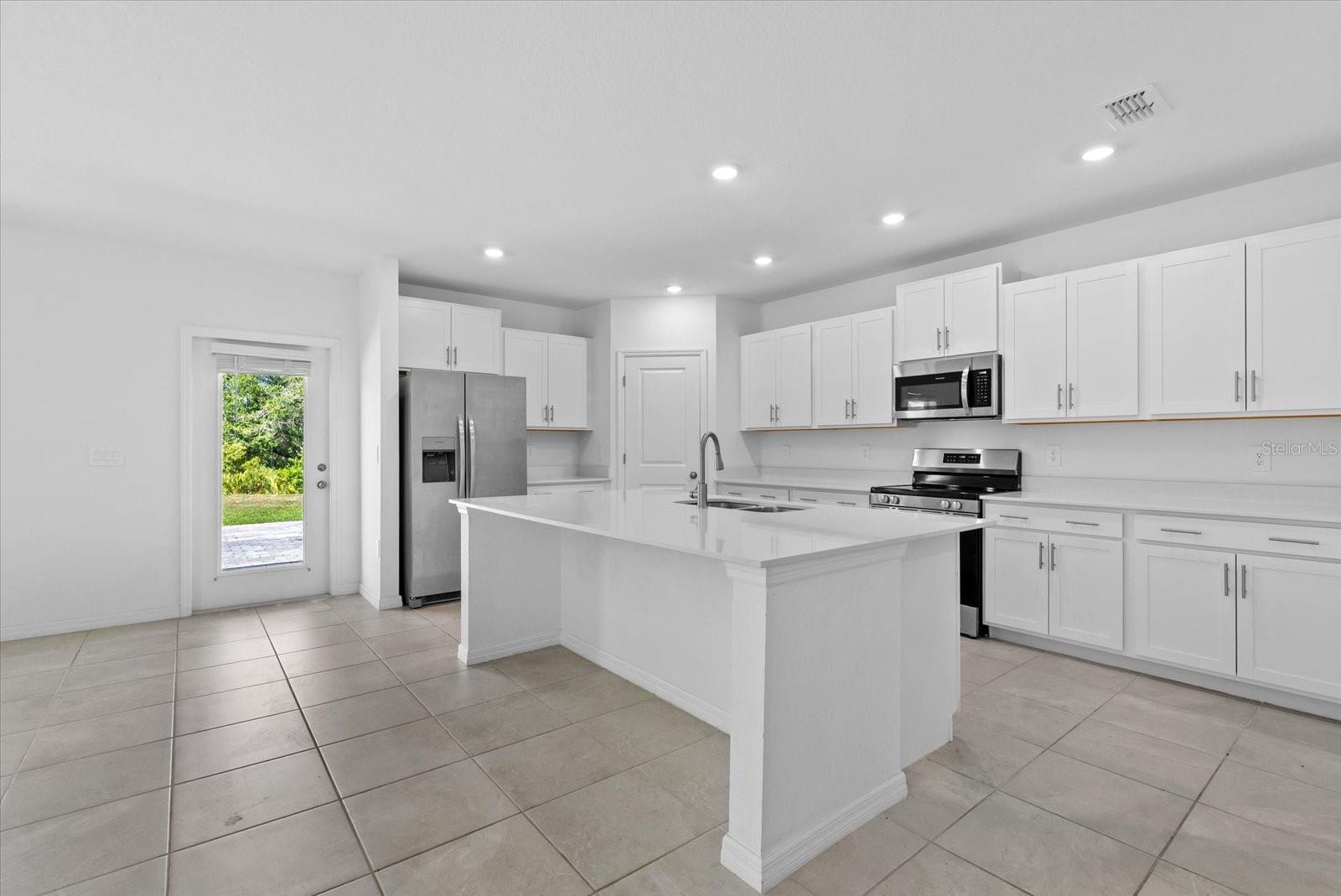 Image 32 of 51 For 13989 Lilac Sky Terrace