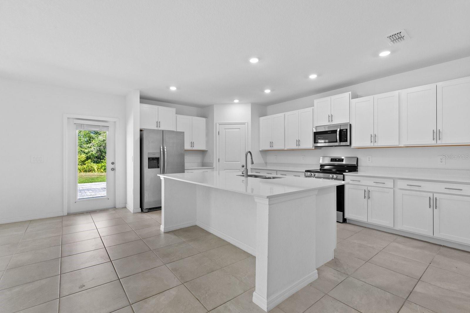 Image 8 of 51 For 13989 Lilac Sky Terrace