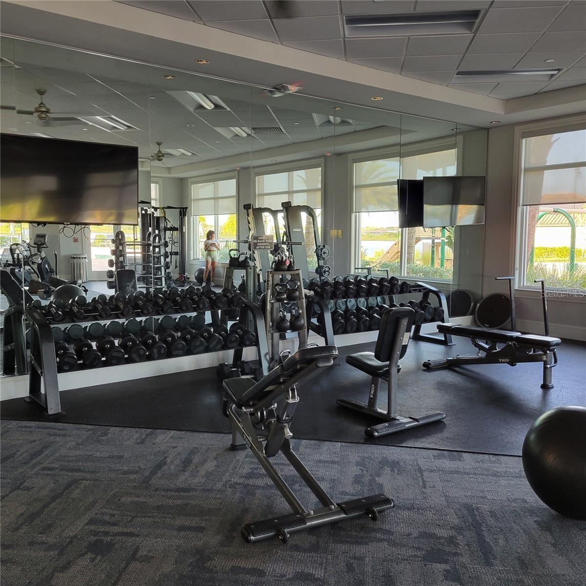 Image 39 of 44 For 17335 Blue Ridge Place