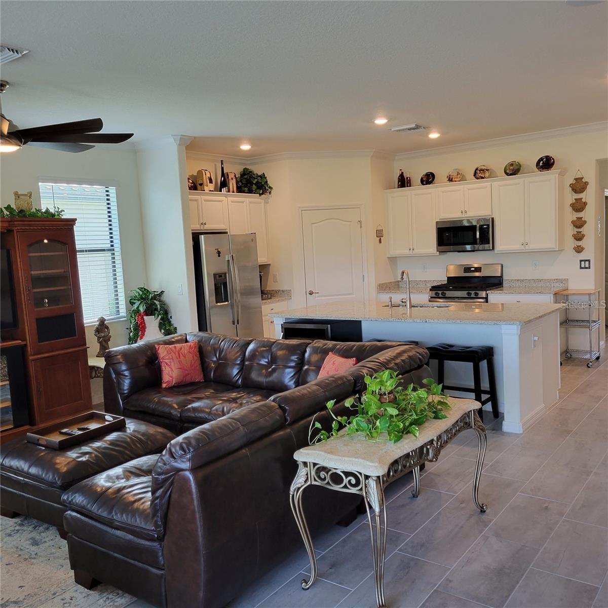 Image 7 of 44 For 17335 Blue Ridge Place