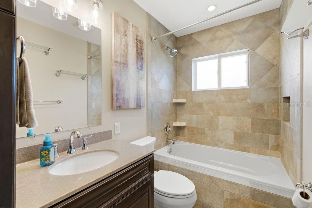 Image 34 of 52 For 6901 17th Lane N