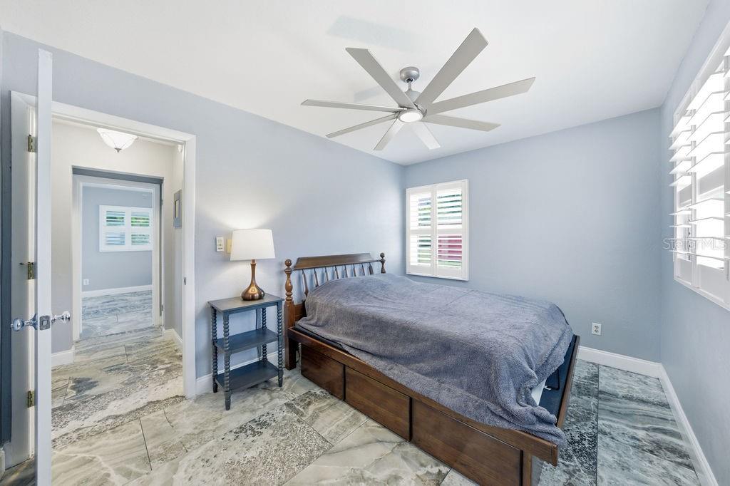 Image 38 of 52 For 6901 17th Lane N