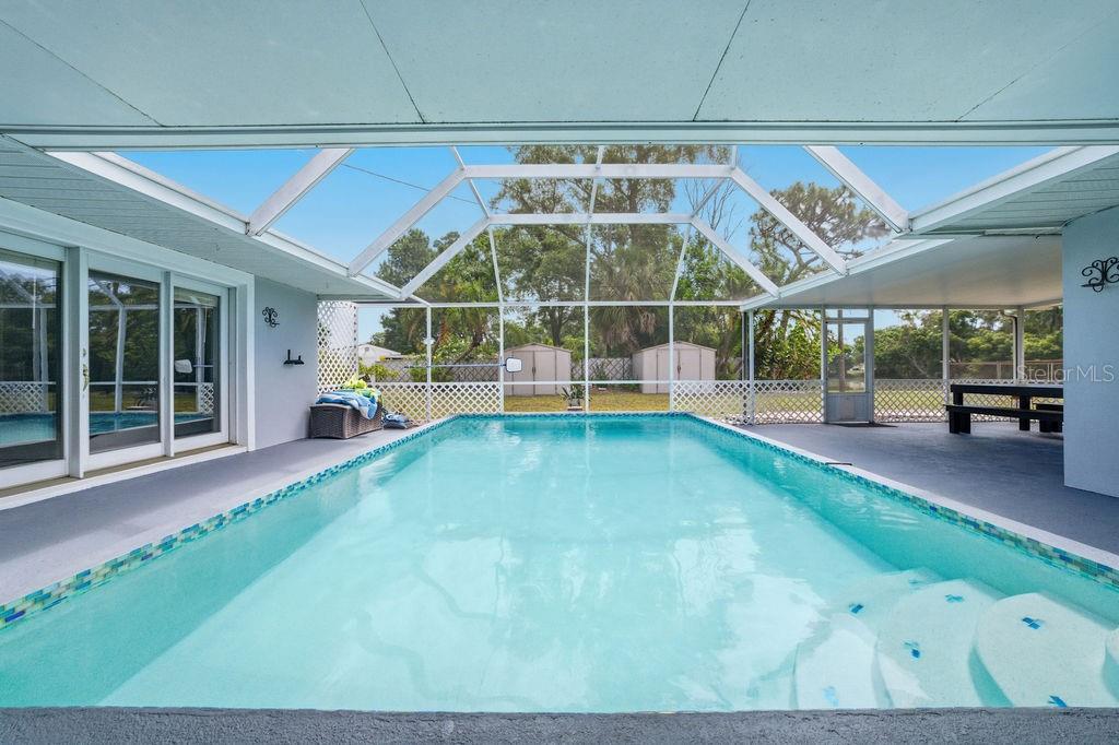 Image 4 of 52 For 6901 17th Lane N
