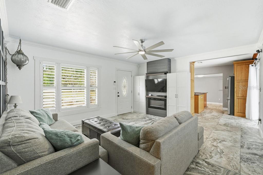 Image 8 of 52 For 6901 17th Lane N
