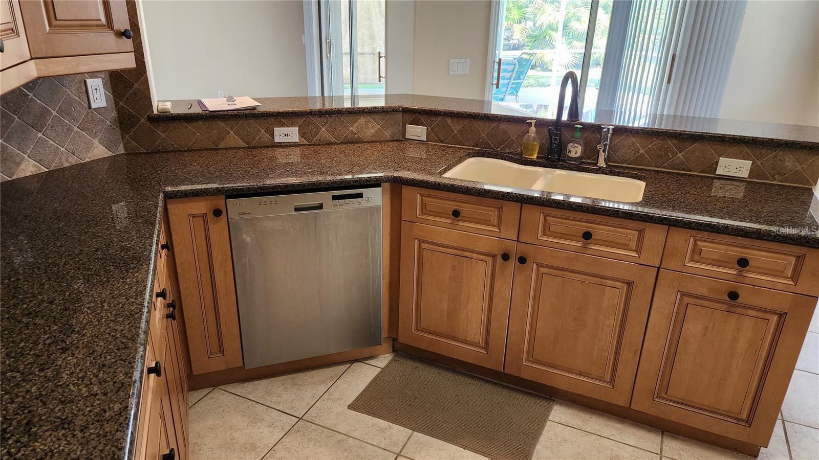 Image 7 of 26 For 7319 38th Court E