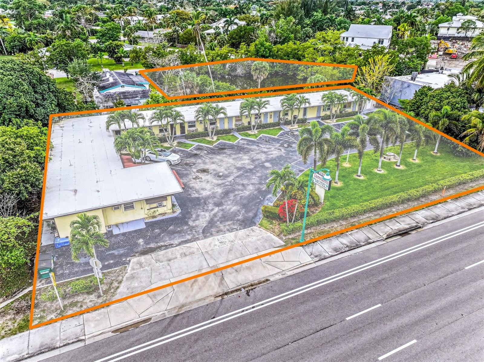 Details for 2164 Tamiami Trail E, NAPLES, FL 34112