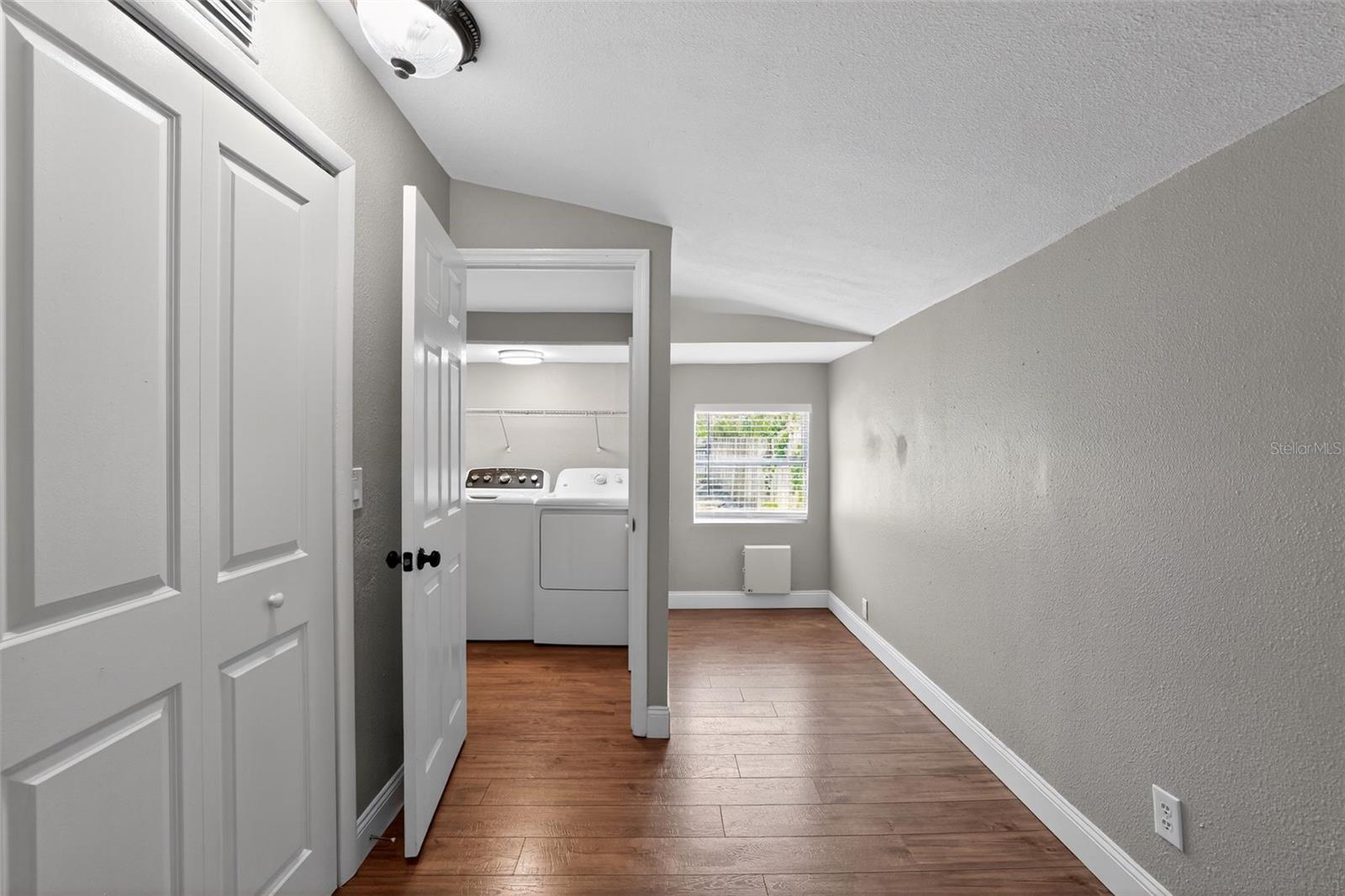 Image 31 of 41 For 3250 Prescott Street N