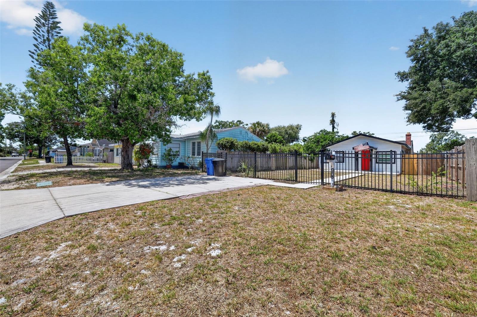 Image 34 of 41 For 3250 Prescott Street N