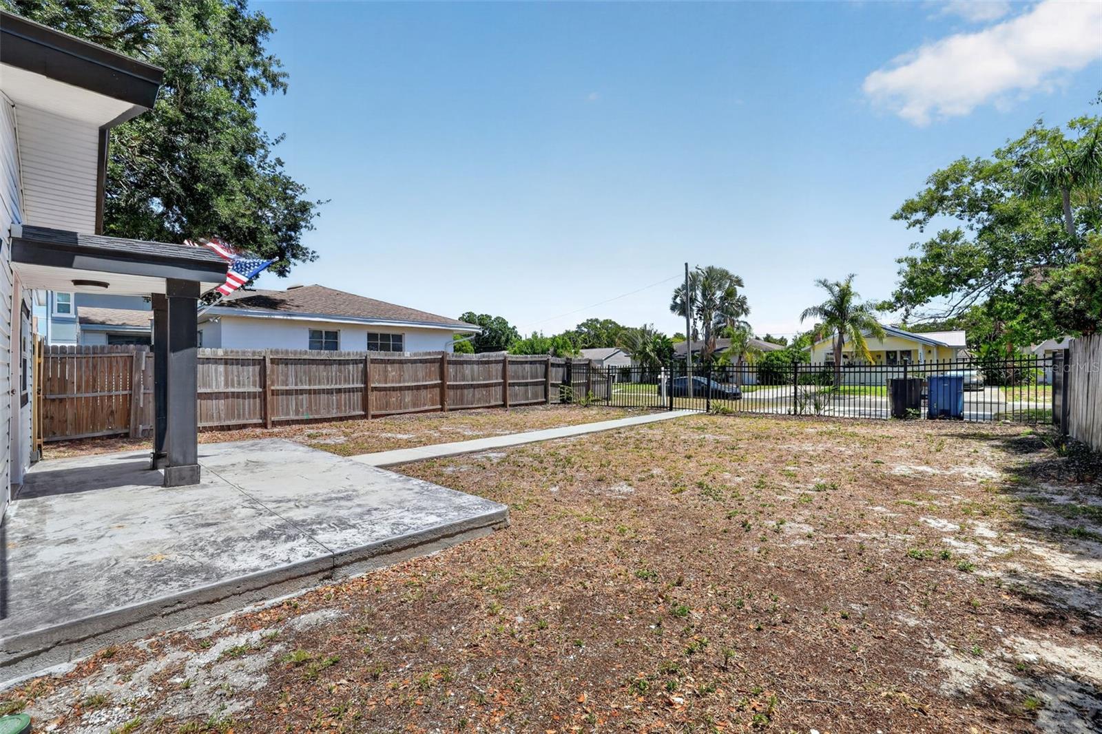 Image 35 of 41 For 3250 Prescott Street N