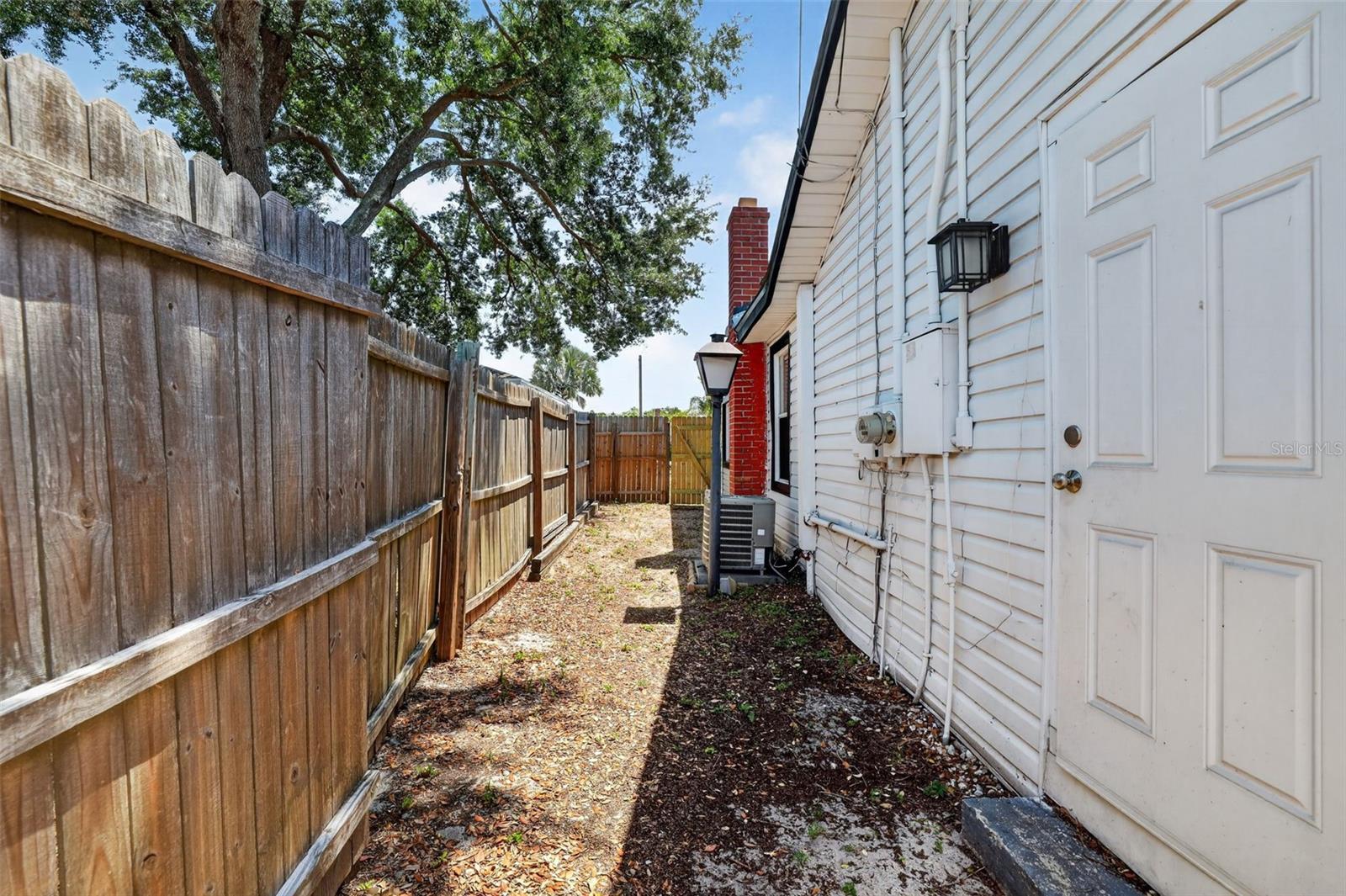 Image 37 of 41 For 3250 Prescott Street N